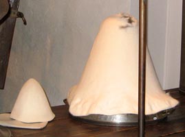 Fabrication chapeau le bastissage Fabrication chapeau le bastissage